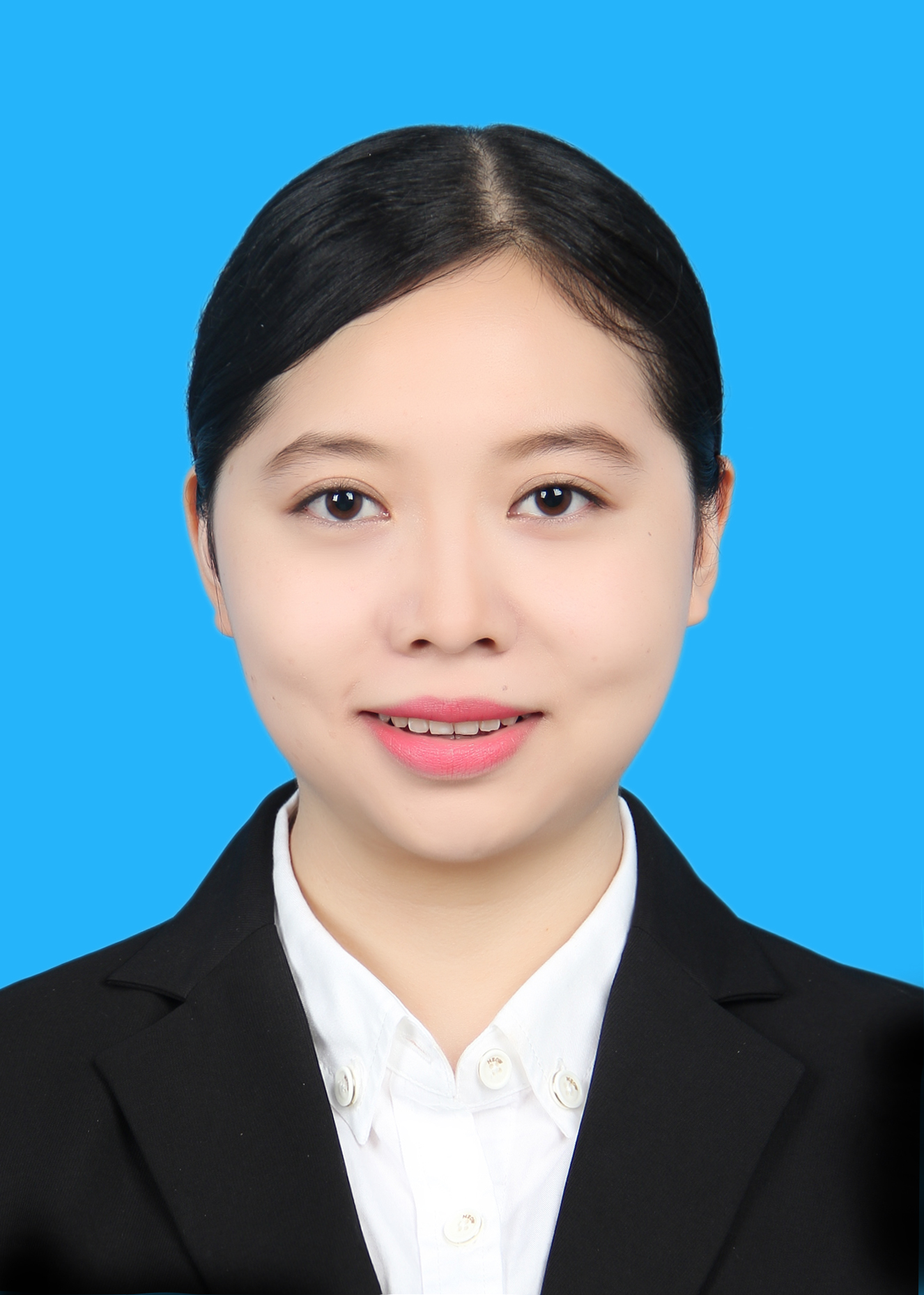 华婧律师证件照